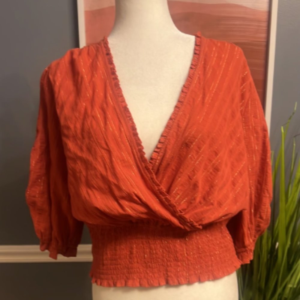 Express v neck shirt size XL NEW